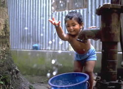 Sauberes Wasser – Luxus für die Armen /  Sigmar Gabriel, Heide Simonis und UNICEF-JuniorBotschafter rufen  dazu auf, die Wasserversorgung für die Ärmsten zu verbessern