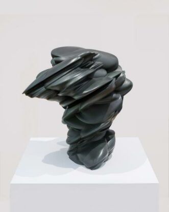 Ausstellung zur Auktion “Artists against Aids” Skulptur von Tony Cragg komplettiert die Sonderausstellung