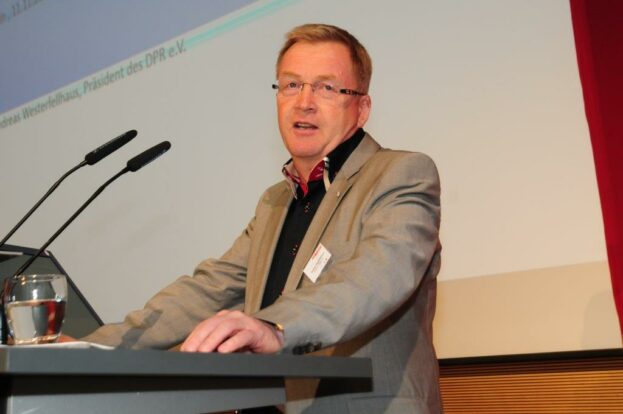 „Keine Reform ohne die Profession der Pflegenden“Der Präsident des Deutschen Pflegerates Andreas Westerfellhaus spricht auf der Berliner Pflegekonferenz