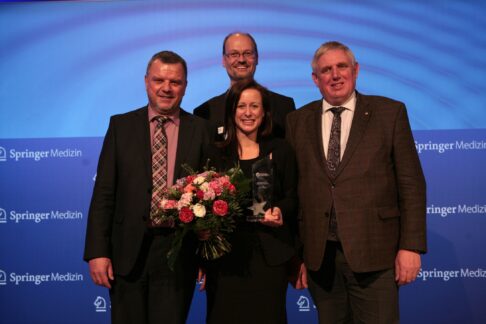 ZeQ gratuliert Janina Colmorgen zum Pflegemanagement-Award 2015