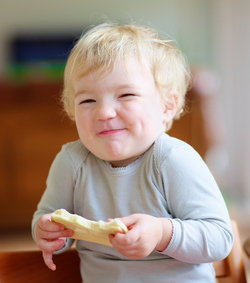 Ernährungsunsinn des Monats Februar 2015: Frühstück ist gesund für KinderherzenFrühstück macht nur eines: hungrige Kinder satt!