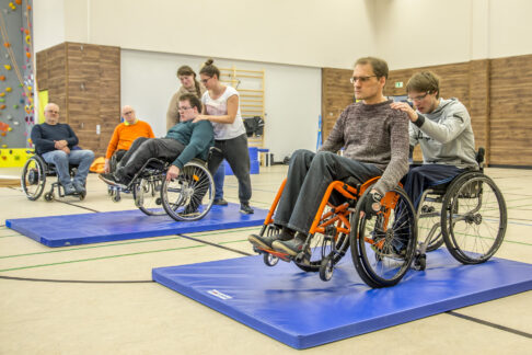 Projekt Mobilität 2020! Bundesweite kostenlose Rollstuhlmobilität- Trainingskurse für Rollstuhlnutzer*innen
