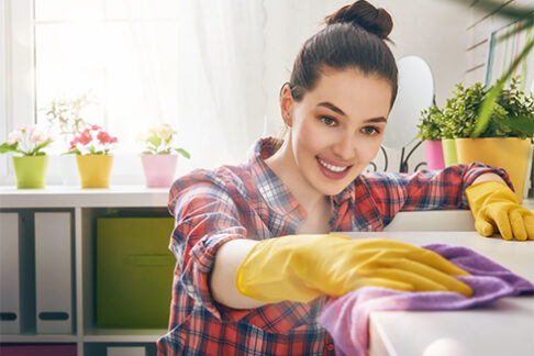 Frühjahrsputz, Sonnenbrille, Heuschnupfen & Co.: 5 Frühlingstipps zum Steuern sparen