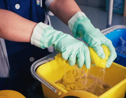 Coronavirus: “Wischen statt Sprühen” – Hinweise für Beschäftigte des Reinigungsgewerbes