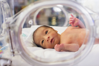 Am 17. November ist Welt-Frühgeborenen-TagAptaclub Initiative unterstützt kleine Kämpferherzchen und ihre Familien