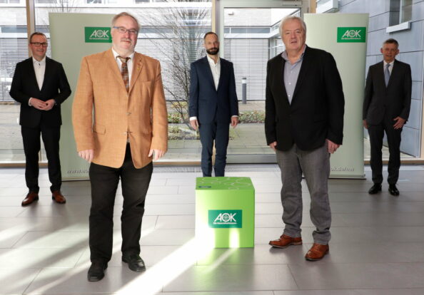 AOK-Verwaltungsrat verabschiedet Haushalt über 11,8 Milliarden Euro: „Bundespolitik greift in die Taschen der Beitragszahler“