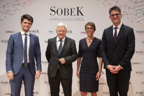 Renommierte Preise für Multiple-Sklerose-Forschung verliehen245.000 Euro Preisgelder für klinische und experimentelle Forschung auf dem Gebiet der Multiplen Sklerose (MS) vergeben