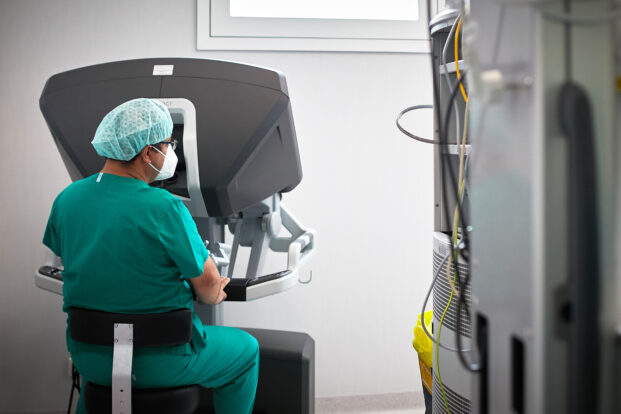 Klinikum Bielefeld eröffnet Zentrum für roboterassistierte Chirurgie OWL