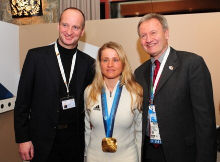 Apotheker gratulieren Verena Bentele zur Goldmedaille