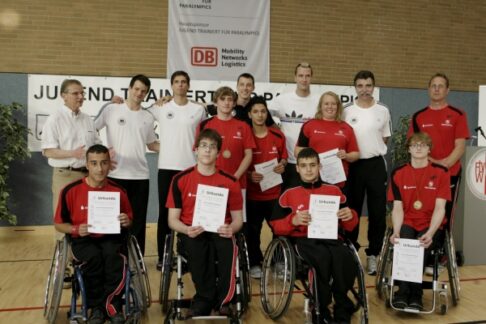 Deutsche Handballnationalmannschaft ehrt die Sieger des Bundesfinals JUGEND TRAINIERT FÜR PARALYMPICS