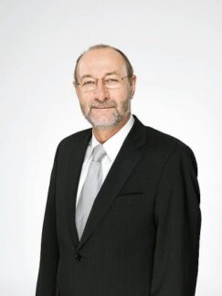 Heinz-Günter Wolf zum ZAEU-Präsidenten gewählt