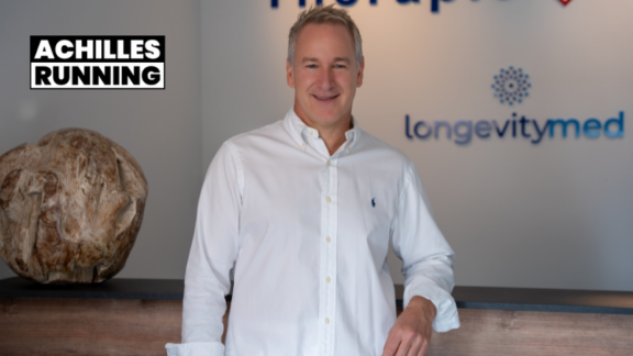 Alterungsprozess verlangsamen? – Sportmediziner verrät im ACHILLES RUNNING Podcast, welche Longevity-Strategien wirklich helfen 