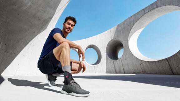 Die medi® Ankle RTS® in extraschlankem Design für sicheren Schutz 