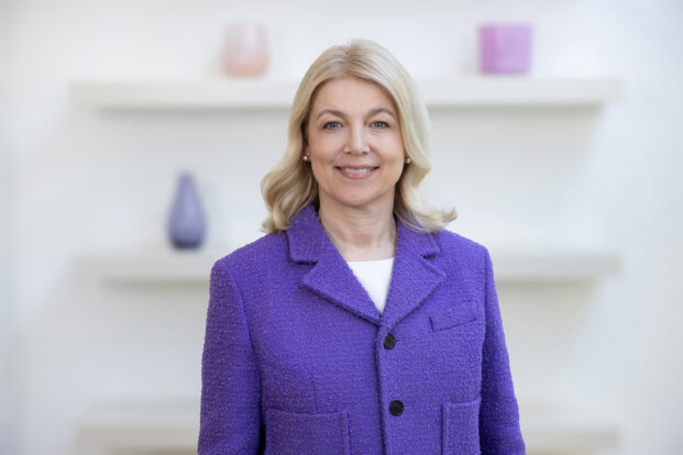 “Gemeinsam die Zukunft gestalten”- Prof. Dr. med. Annegret Kuhn, MBA, startet als Medizinische Geschäftsführerin am Klinikum Bielefeld