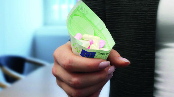 Online kompakt: GKV-Beitragssatzstabilisierungsgesetz & Apothekenreform