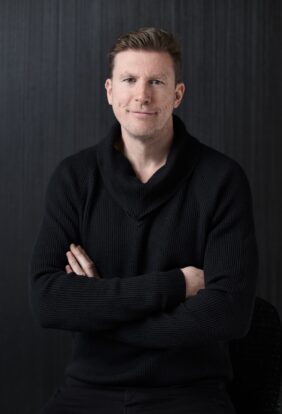 Exklusiv-Interview mit dem Pharma-Unternehmer Dr. Clemens Fischer über die Zulassung seines neuen Rx-Cannabis-Medikaments und den Kampf gegen chronische Schmerzen.