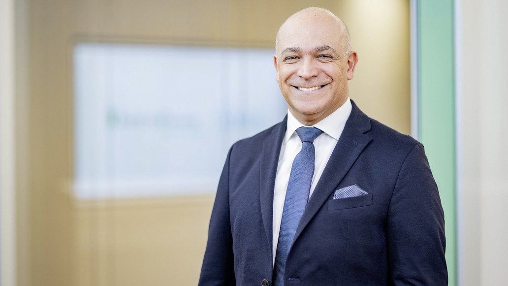Dr. Aldo Ammendola, Geschäftsführer von Infectopharm, erklärt den Aufwand, den Hersteller in die thermische Stabilität ihrer Präparate investieren.