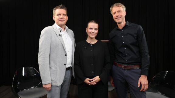 Eckart von Hirschhausen bei APOTHEKE LIVE: „Gegen virtuellen Betrug hilft nur echte Aufklärung“